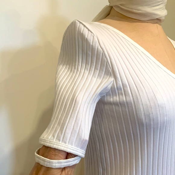 Helmet Lang white rib knit Tshirt low neck with extra rib bar sleeve detail - Picture 2 of 5